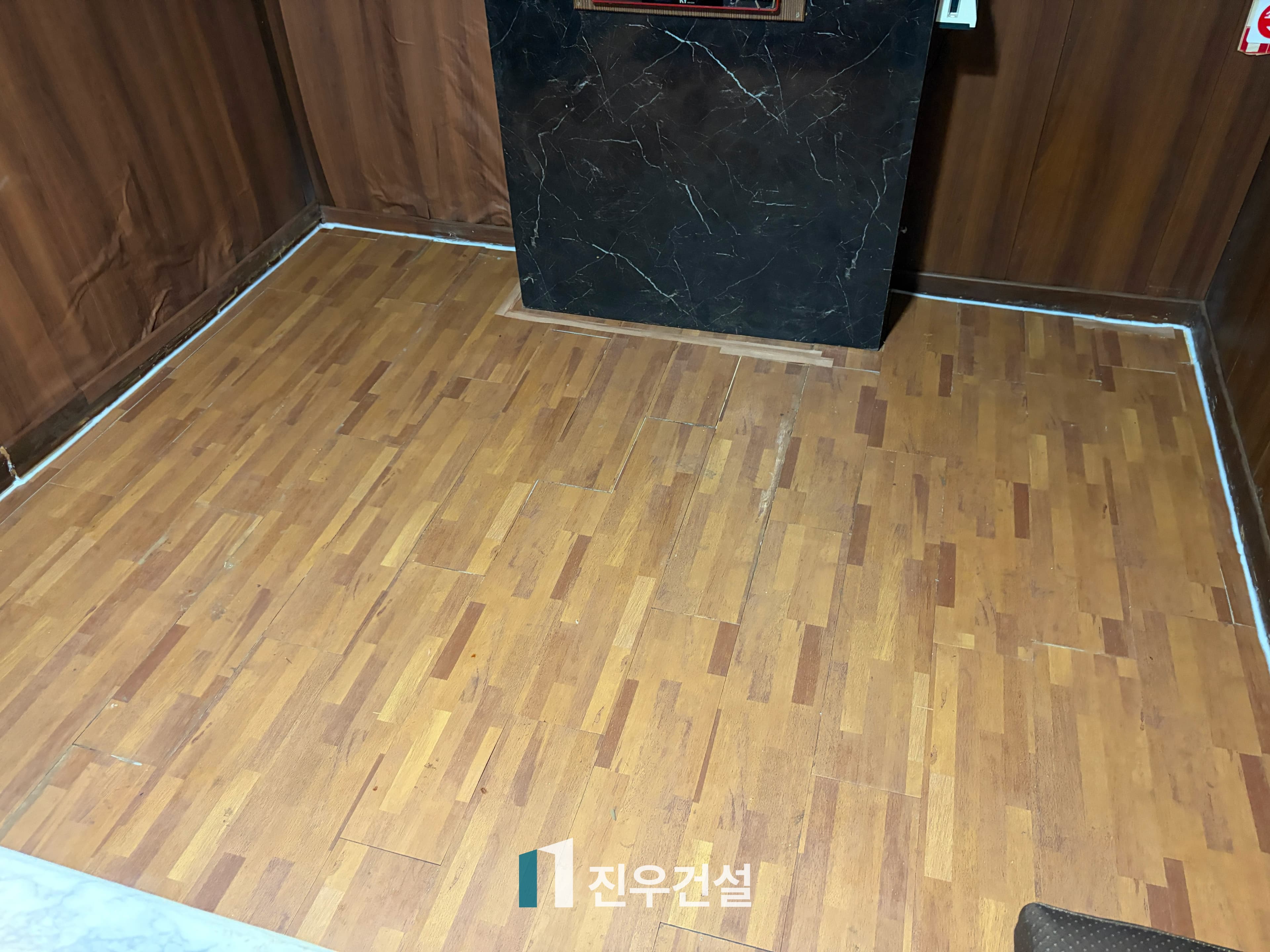 상계동 지하 노래방 바닥 꺼짐 보수 공사 시공사례 9번째 이미지