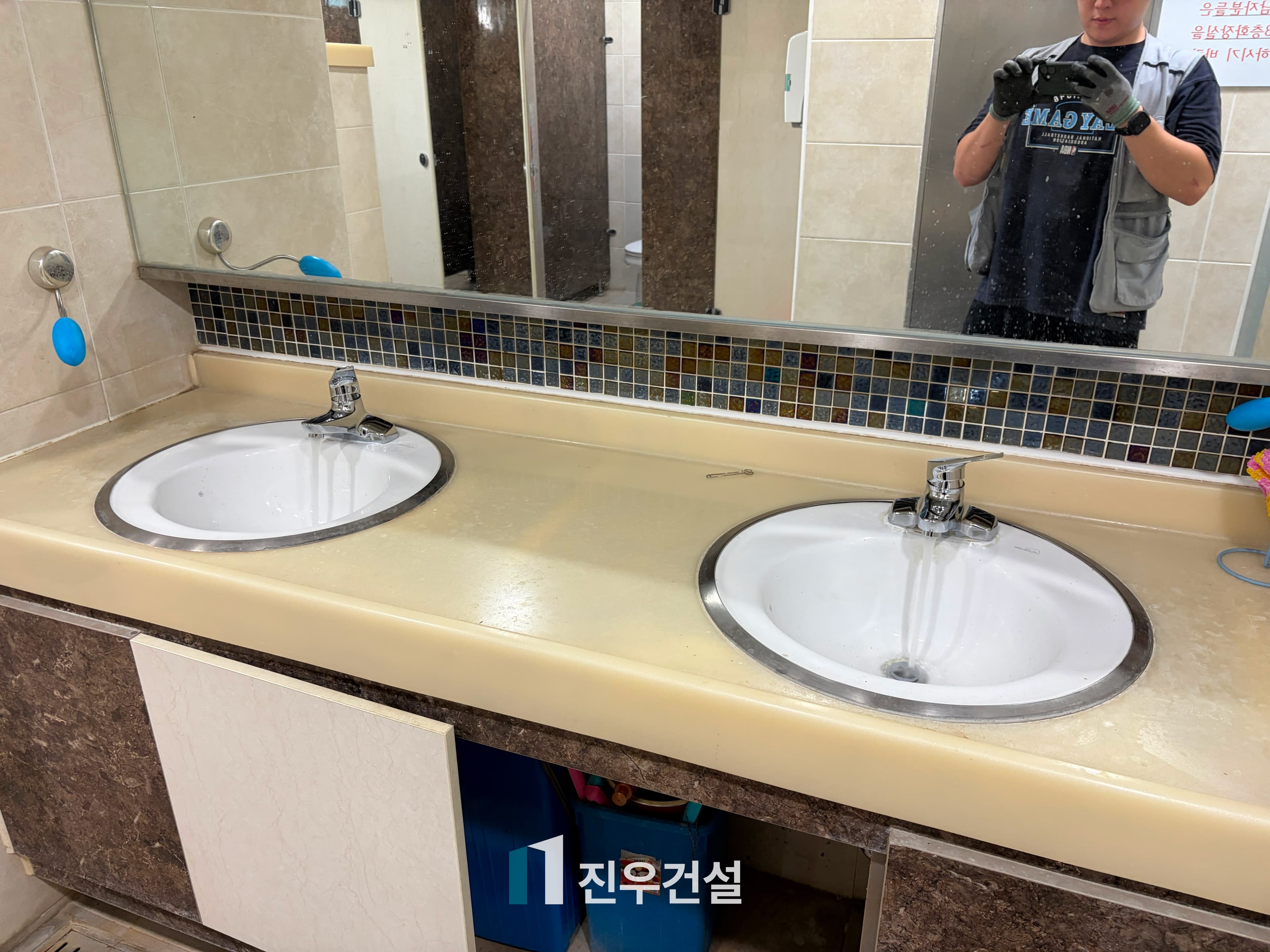 고등학교 차양막 설치,수전 세트 교체,도어락 교체 시공사례 10번째 이미지