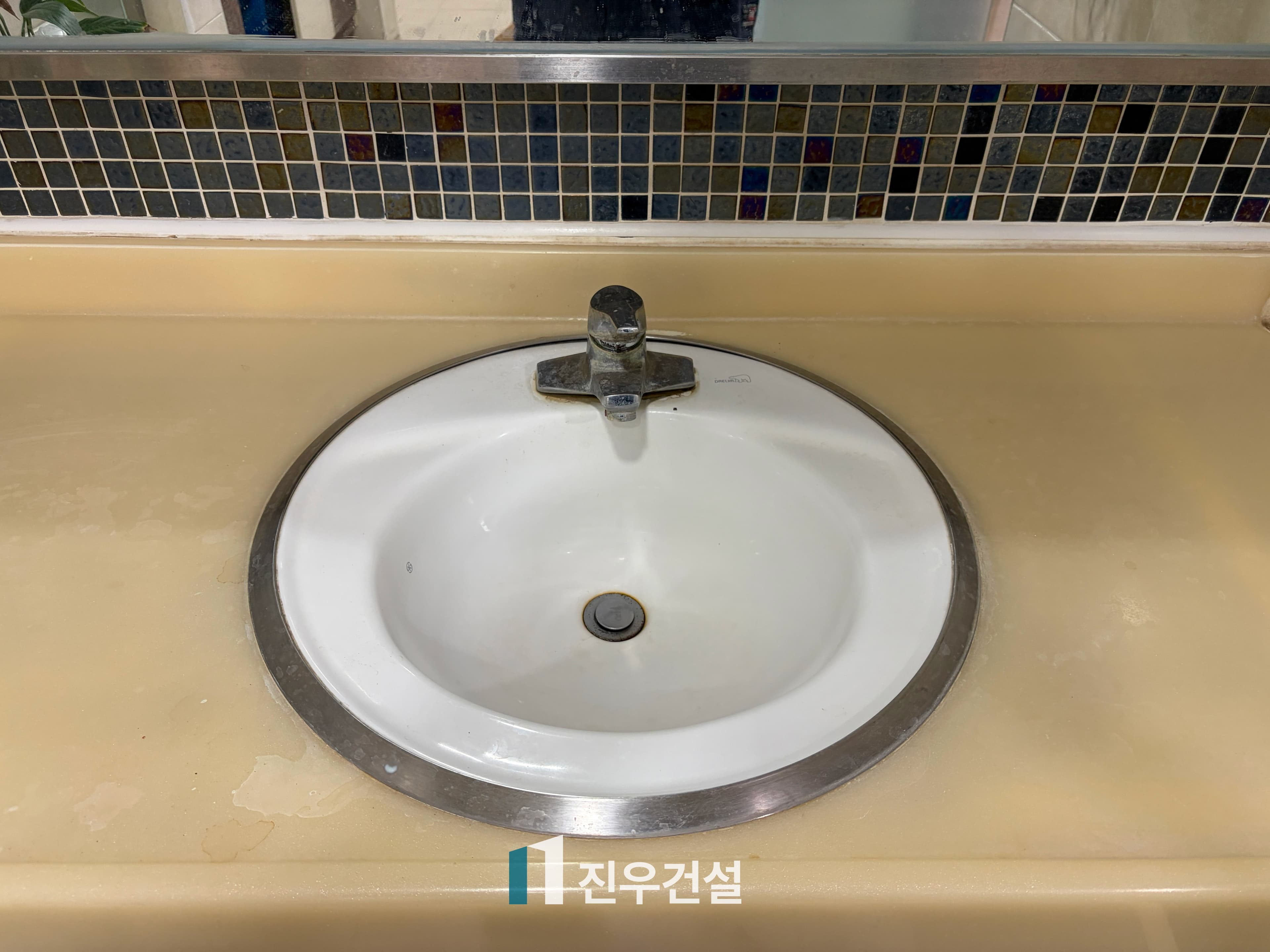 고등학교 차양막 설치,수전 세트 교체,도어락 교체 시공사례 3번째 이미지