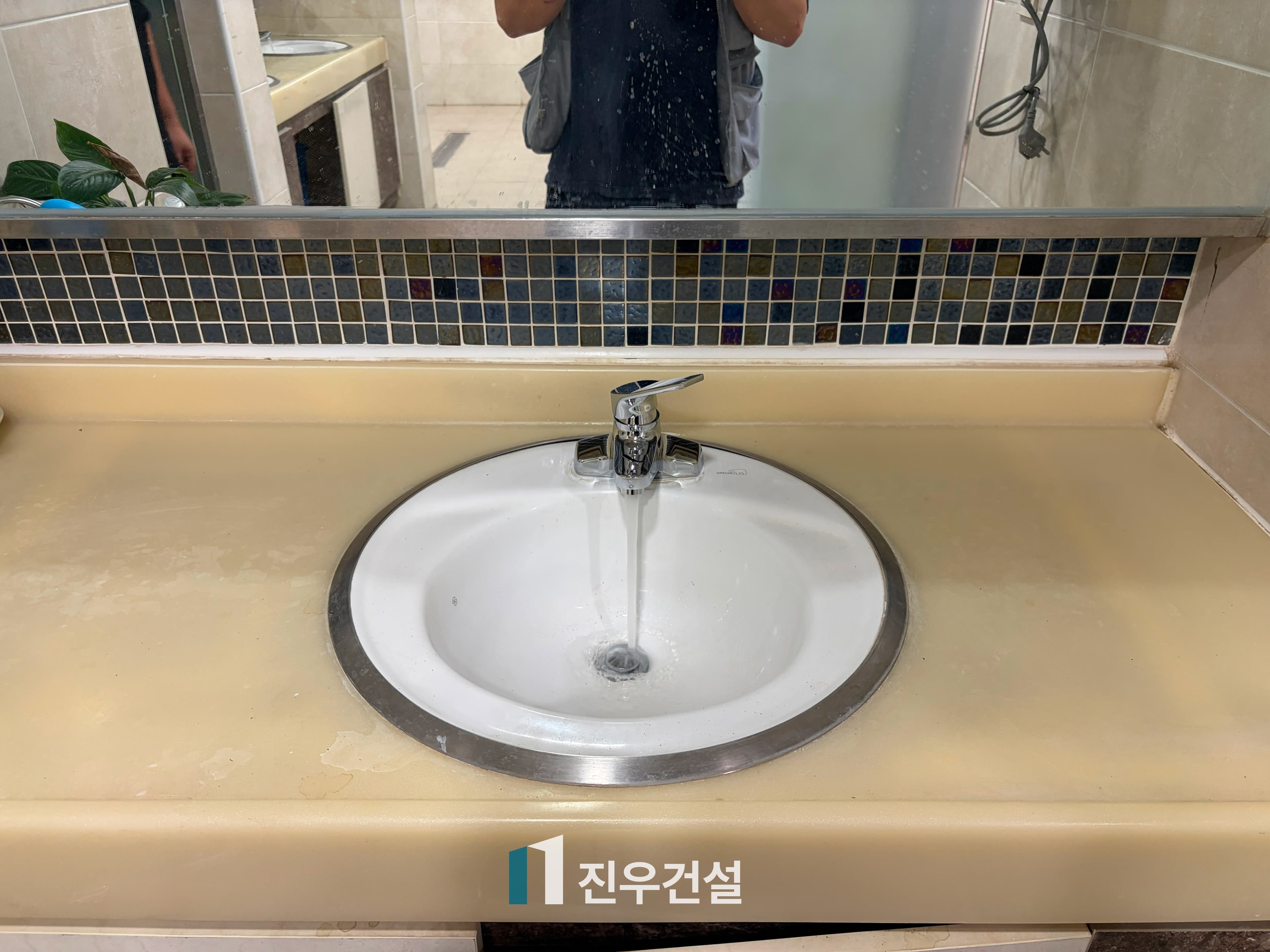 고등학교 차양막 설치,수전 세트 교체,도어락 교체 시공사례 4번째 이미지