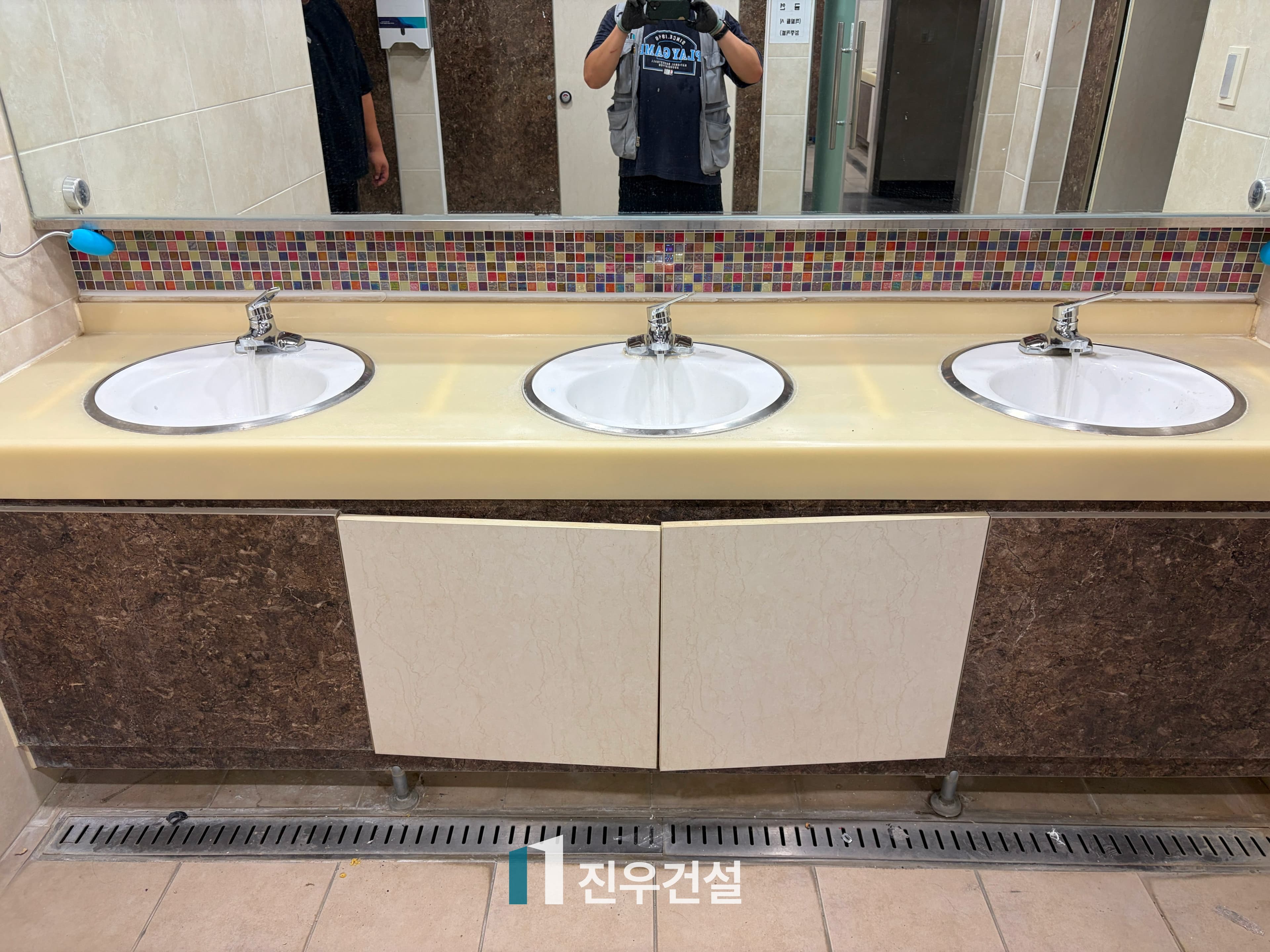 고등학교 차양막 설치,수전 세트 교체,도어락 교체 시공사례 6번째 이미지