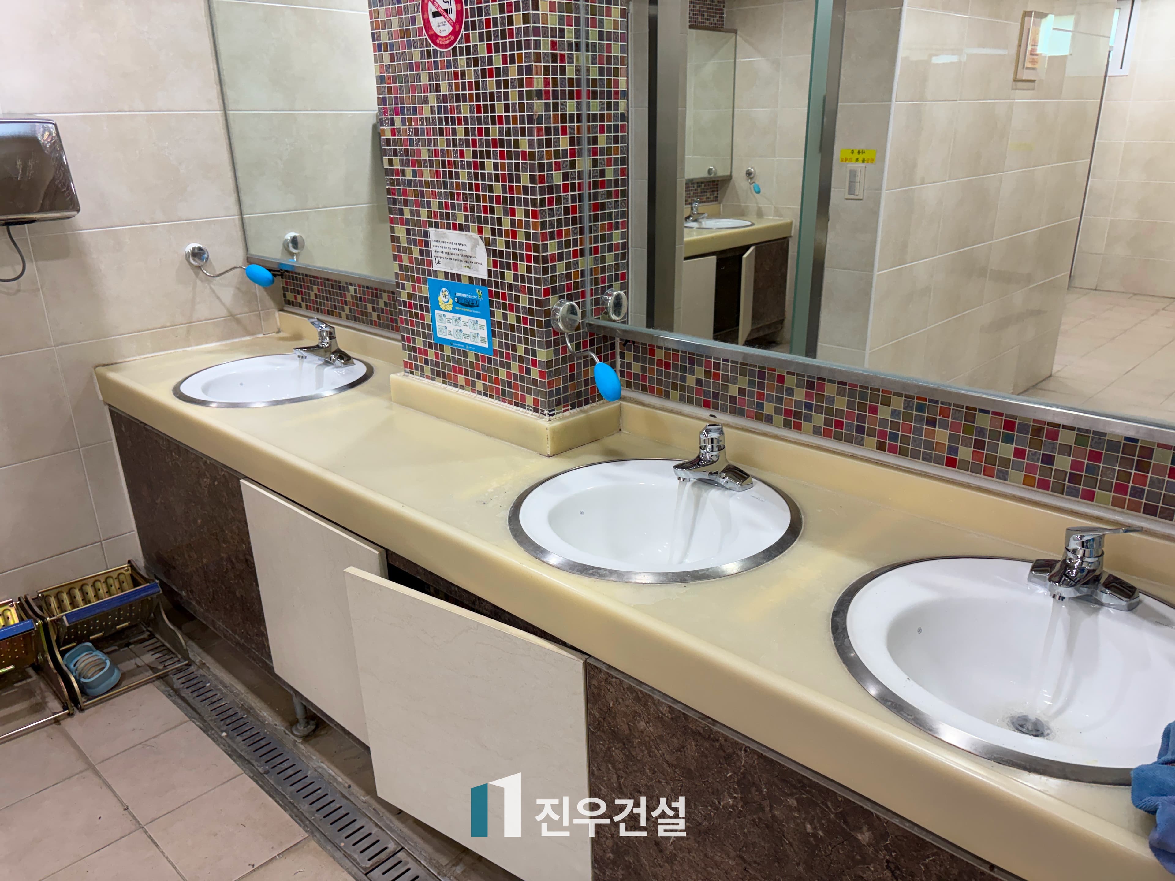 고등학교 차양막 설치,수전 세트 교체,도어락 교체 시공사례 8번째 이미지