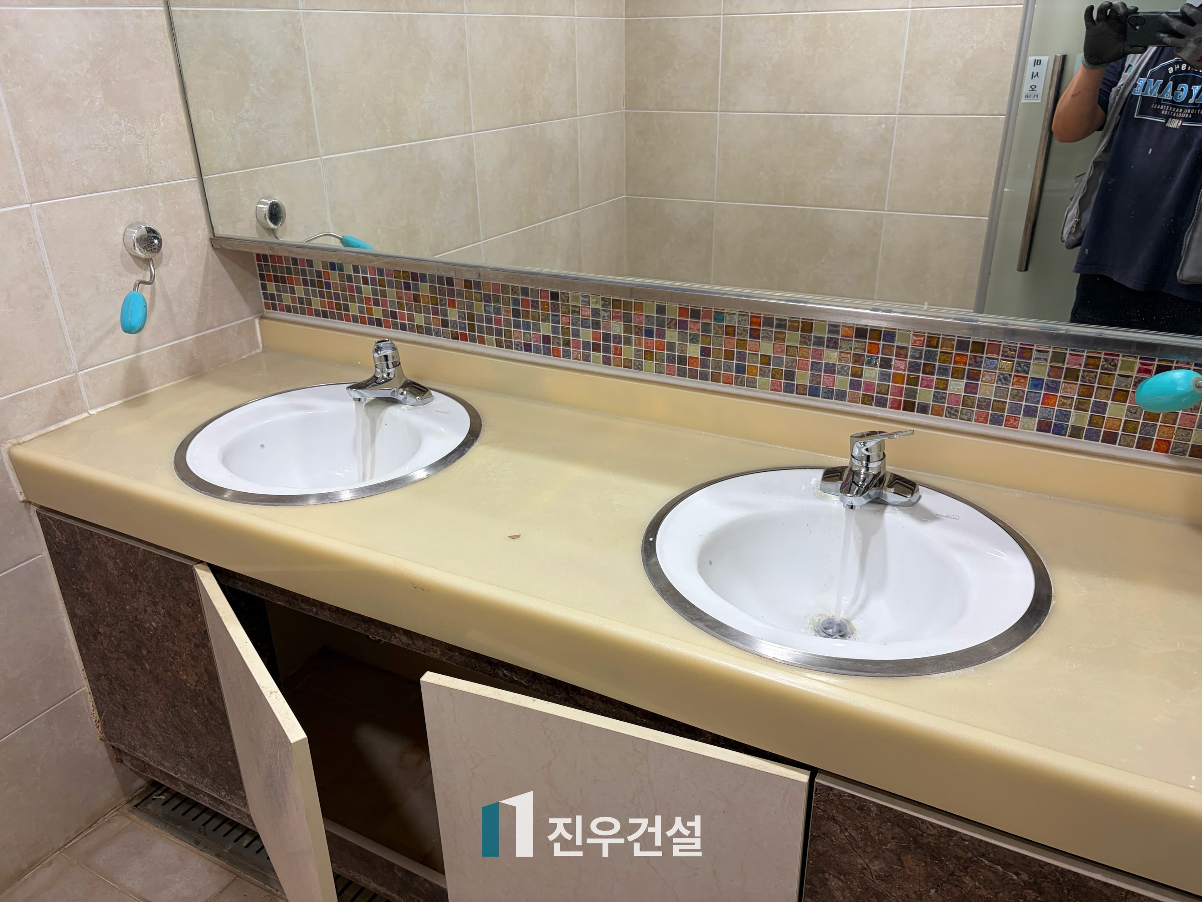 고등학교 차양막 설치,수전 세트 교체,도어락 교체 시공사례 9번째 이미지